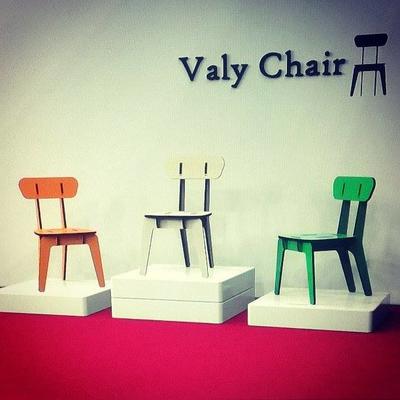 VALY CHAIR